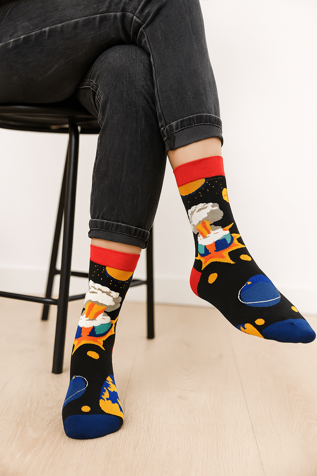 SpaceVibes™ – Baumwollsocken mit galaktischem Print - sockNroll